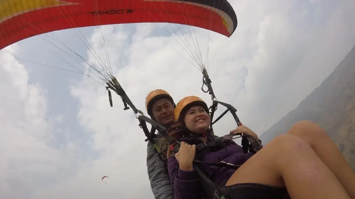 Paragliding in Nepal